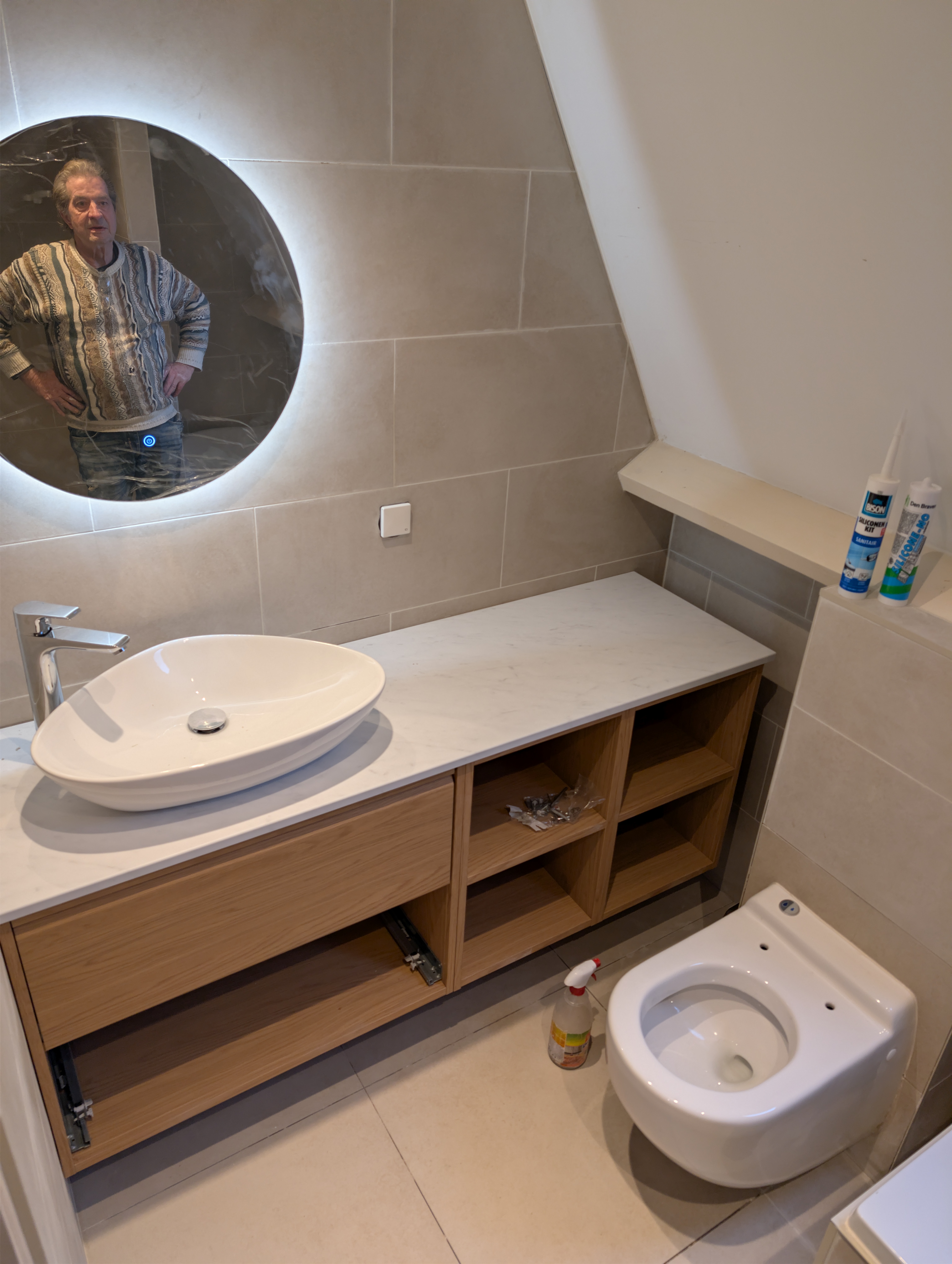 Renovatie badkamer – Antonie Heinsiustraat, Den Haag – Tijdens en impressie 1
