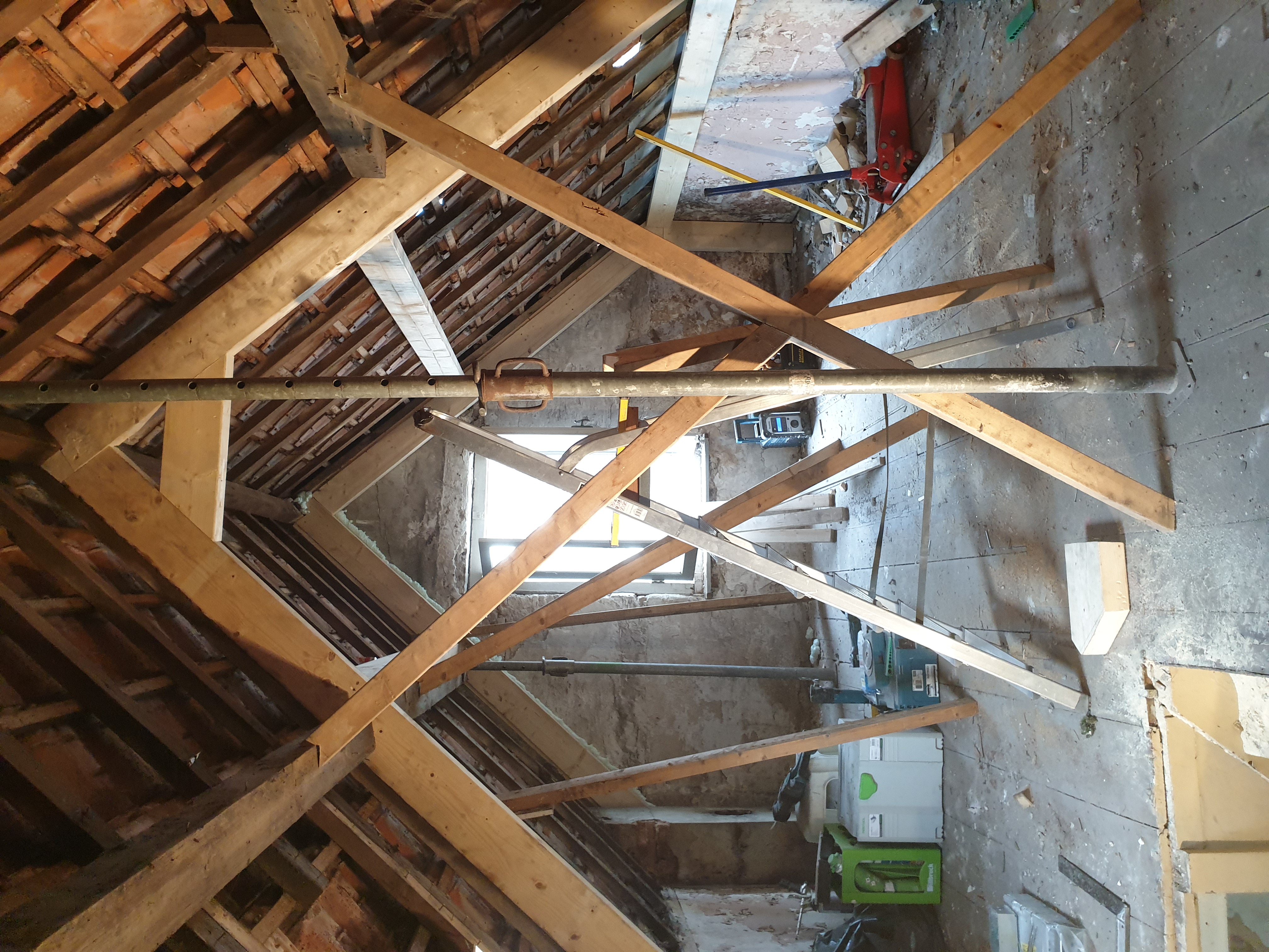 Uitbouw met staalconstructie en renovatie van de dakconstructie – Assendelftstraat, Den Haag – Tijdens en impressie 2