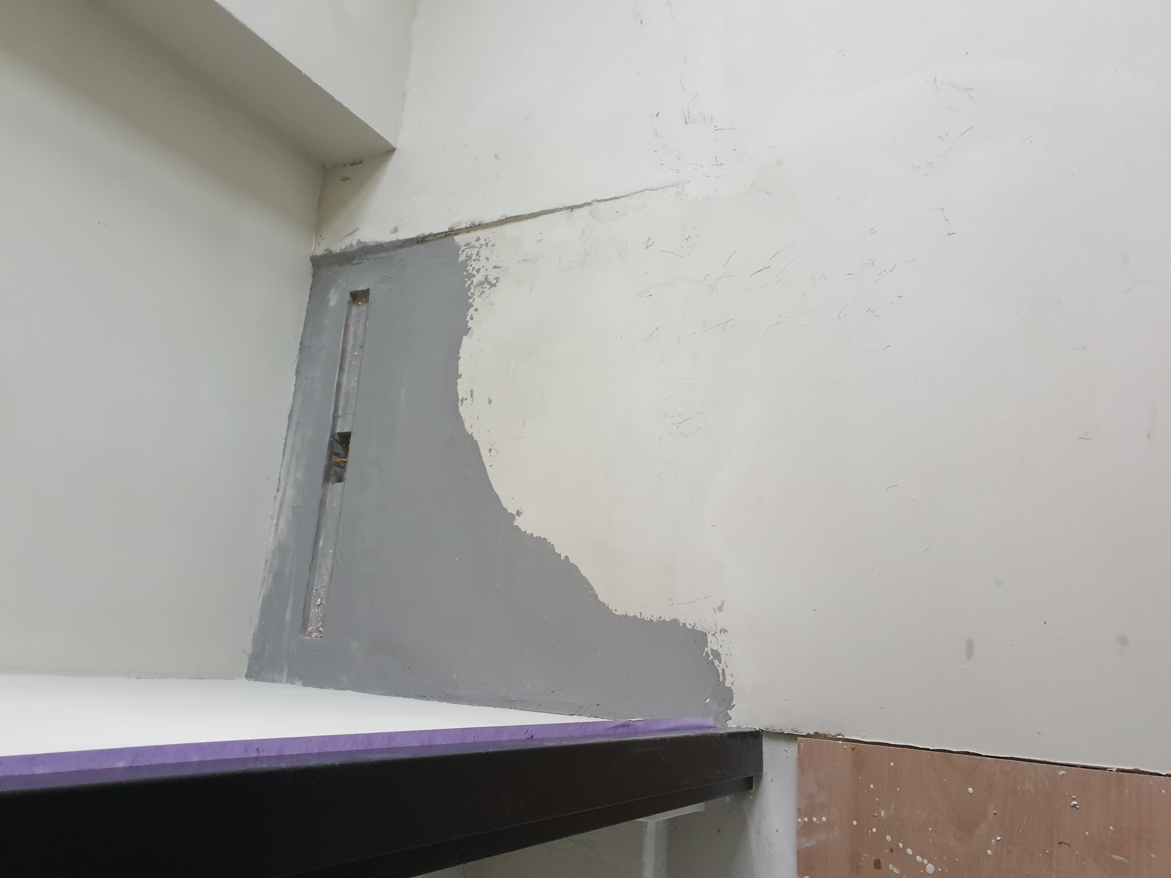 Verbouwing badkamer met beton ciré – Barend Hooykaasstraat, Bergschenhoek – Tijdens en impressie 3
