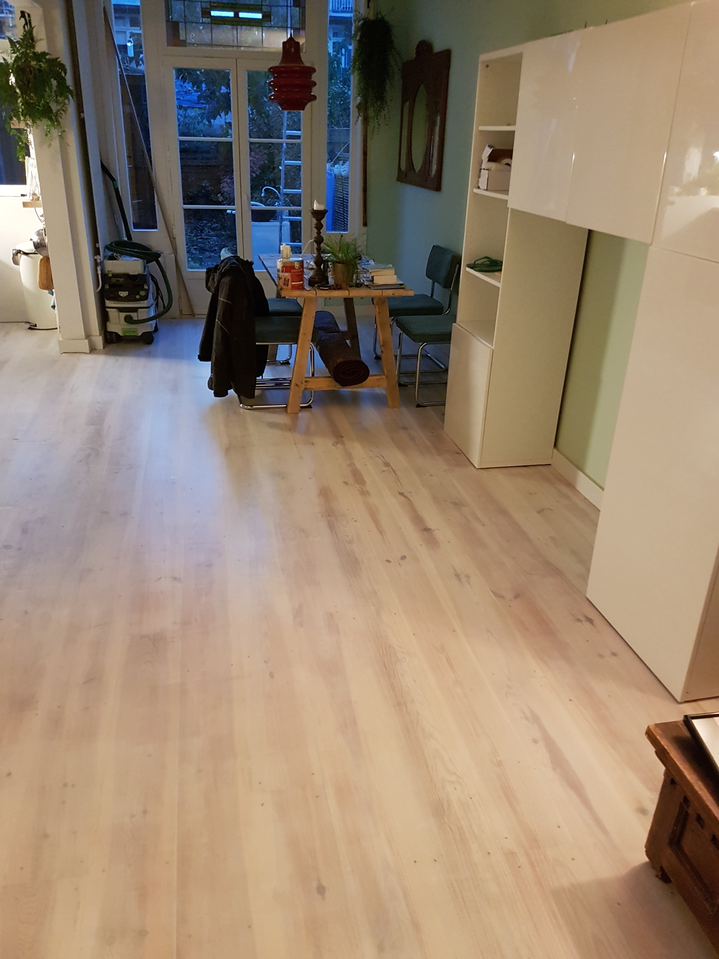 Isoleren en opfrissen parketvloer – Larierstraat, Den Haag – Tijdens en impressie 3