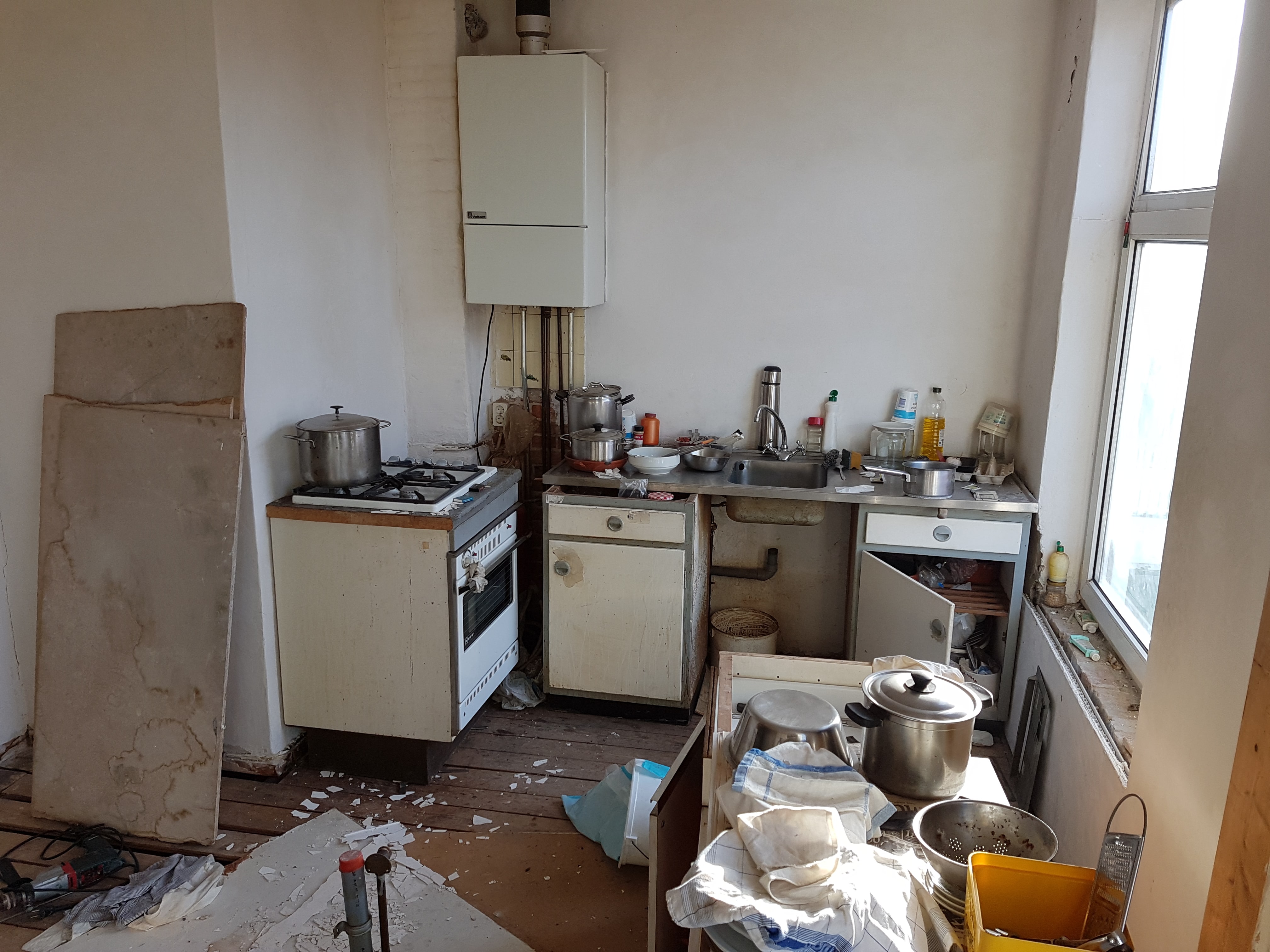 Complete renovatie met dakopbouw – Renbaanstraat, Den Haag – Voor 1