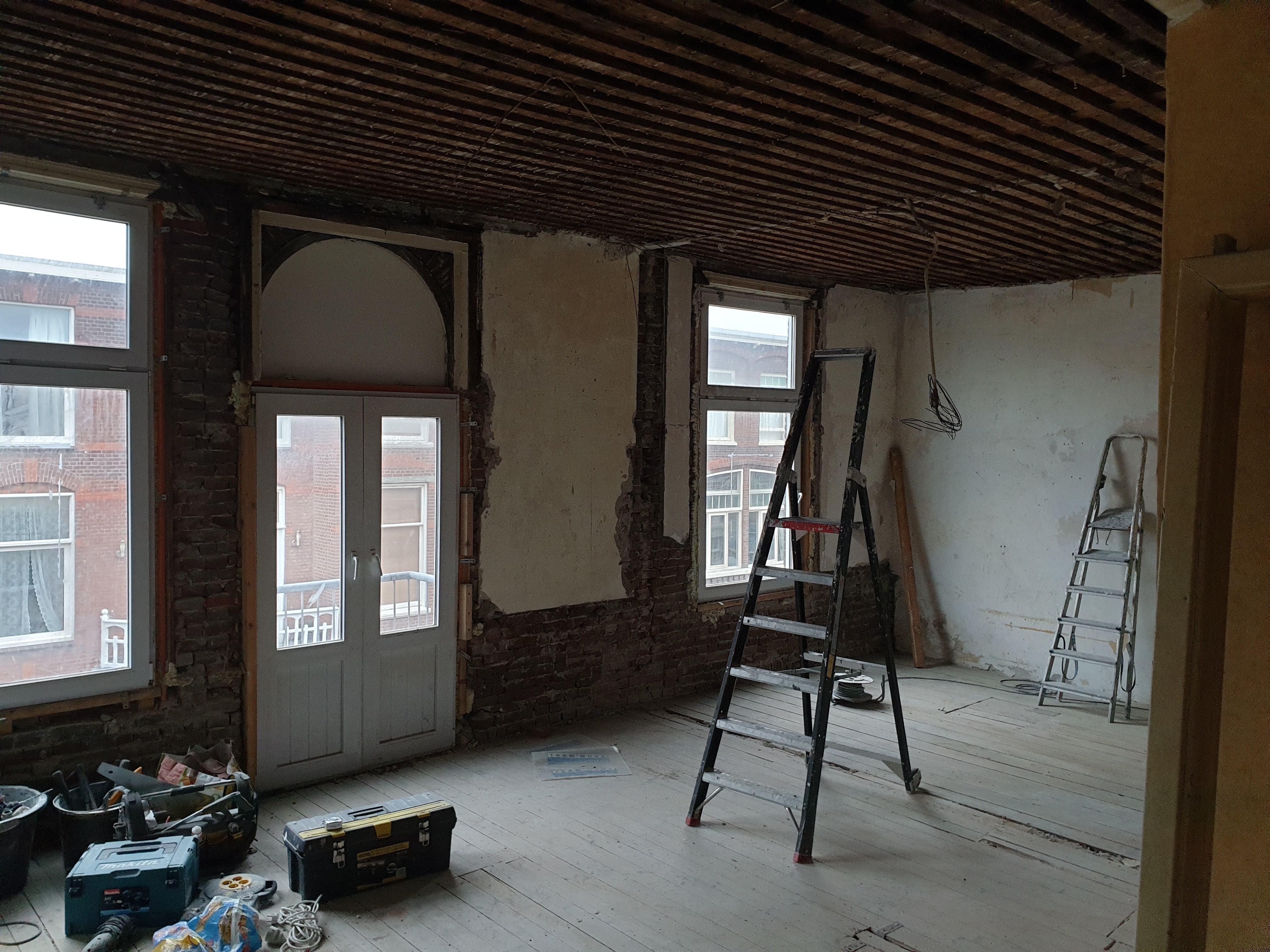 Totale renovatie en plaatsen opbouw – Van Tuyllstraat, Den Haag – Tijdens en impressie 33