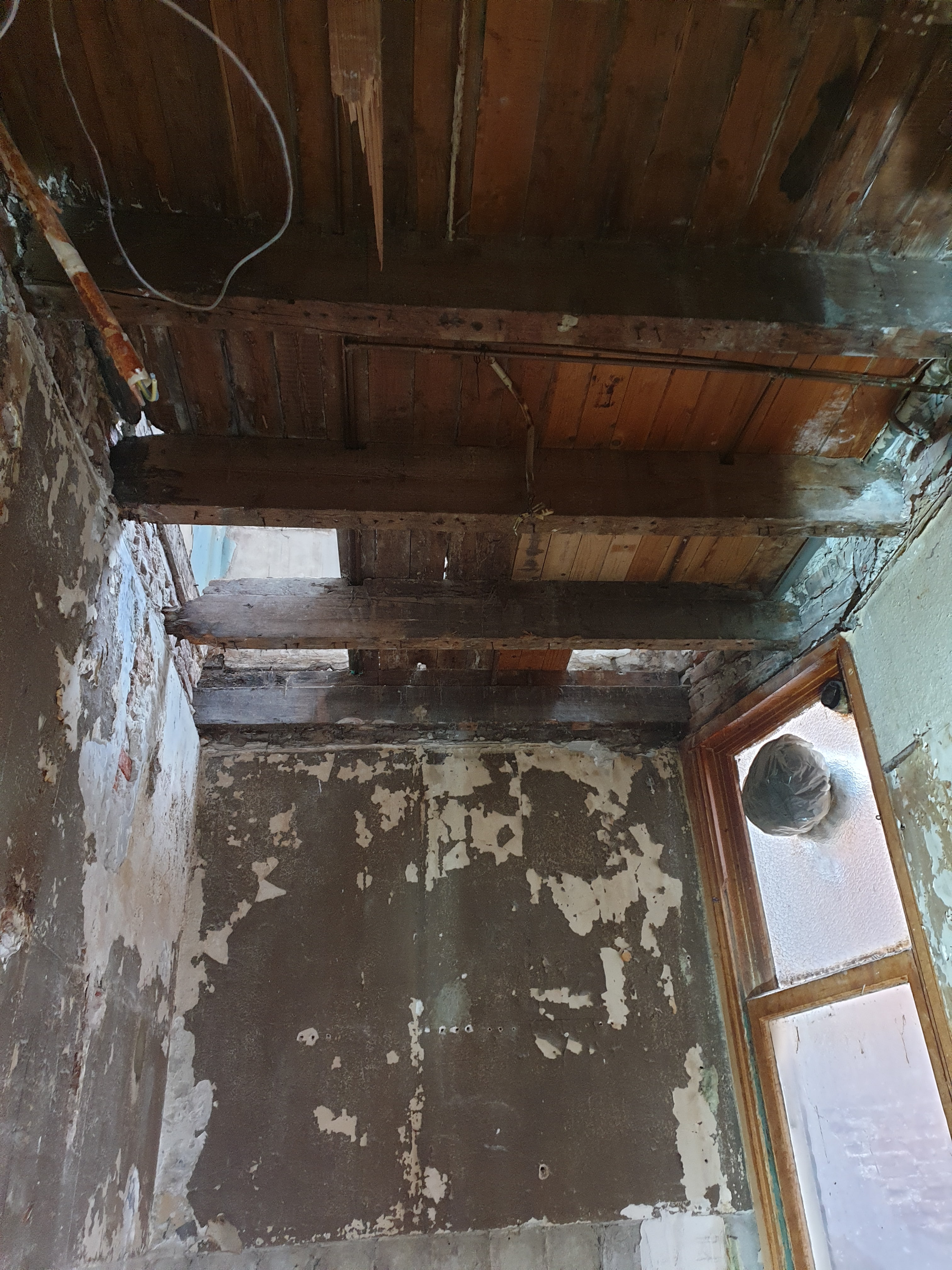 Totale renovatie en plaatsen opbouw – Van Tuyllstraat, Den Haag – Voor 5