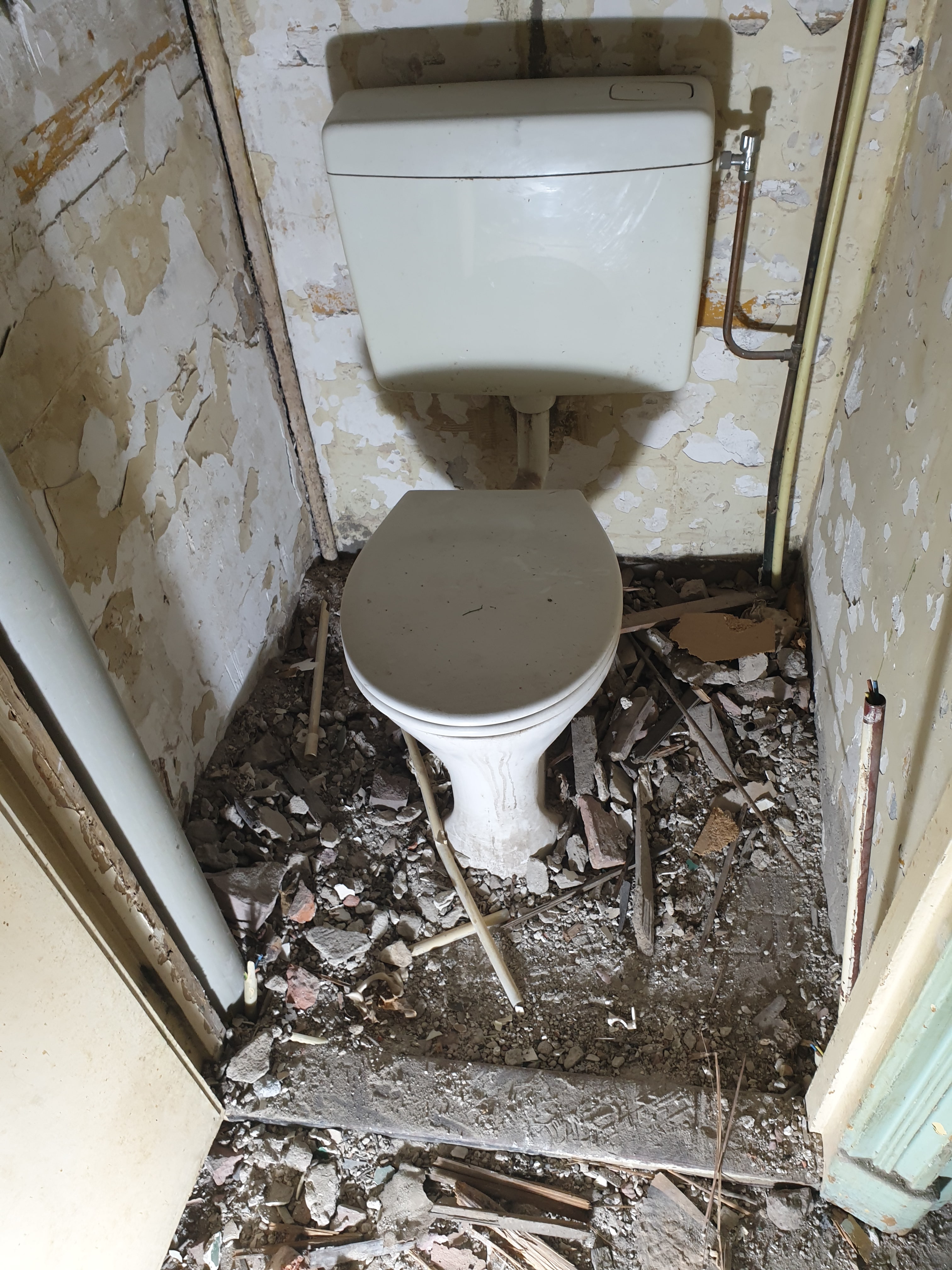 Totale renovatie en plaatsen opbouw – Van Tuyllstraat, Den Haag – Voor 7